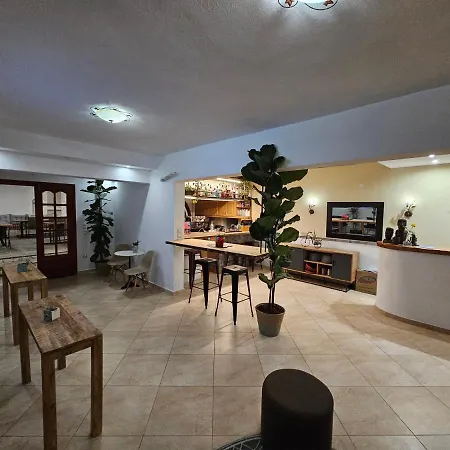 Sunlight Naxos מלון דירות Naxos City