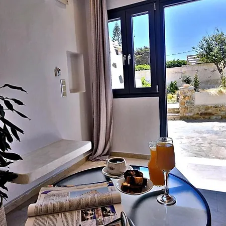 Sunlight Naxos Lägenhetshotell 4*